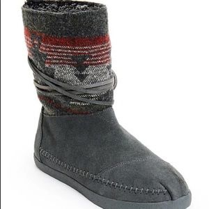 TOMS Nepal Jacquard Aztec ankle boots moccasin booties gray shoes size 8